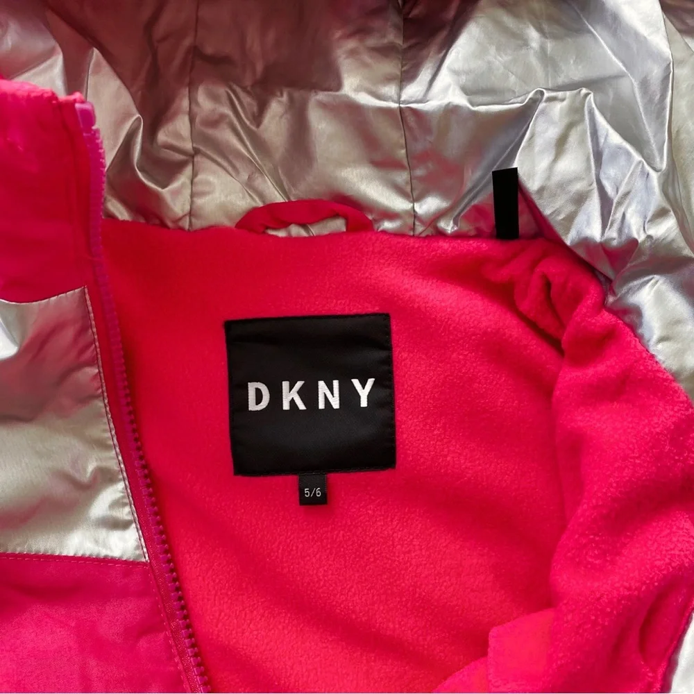 DKNY girls jacket, size 5/6